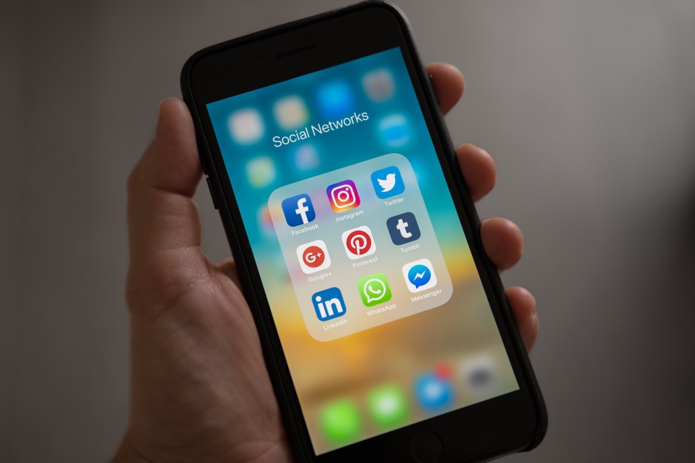 5 android apps to integrate with social media